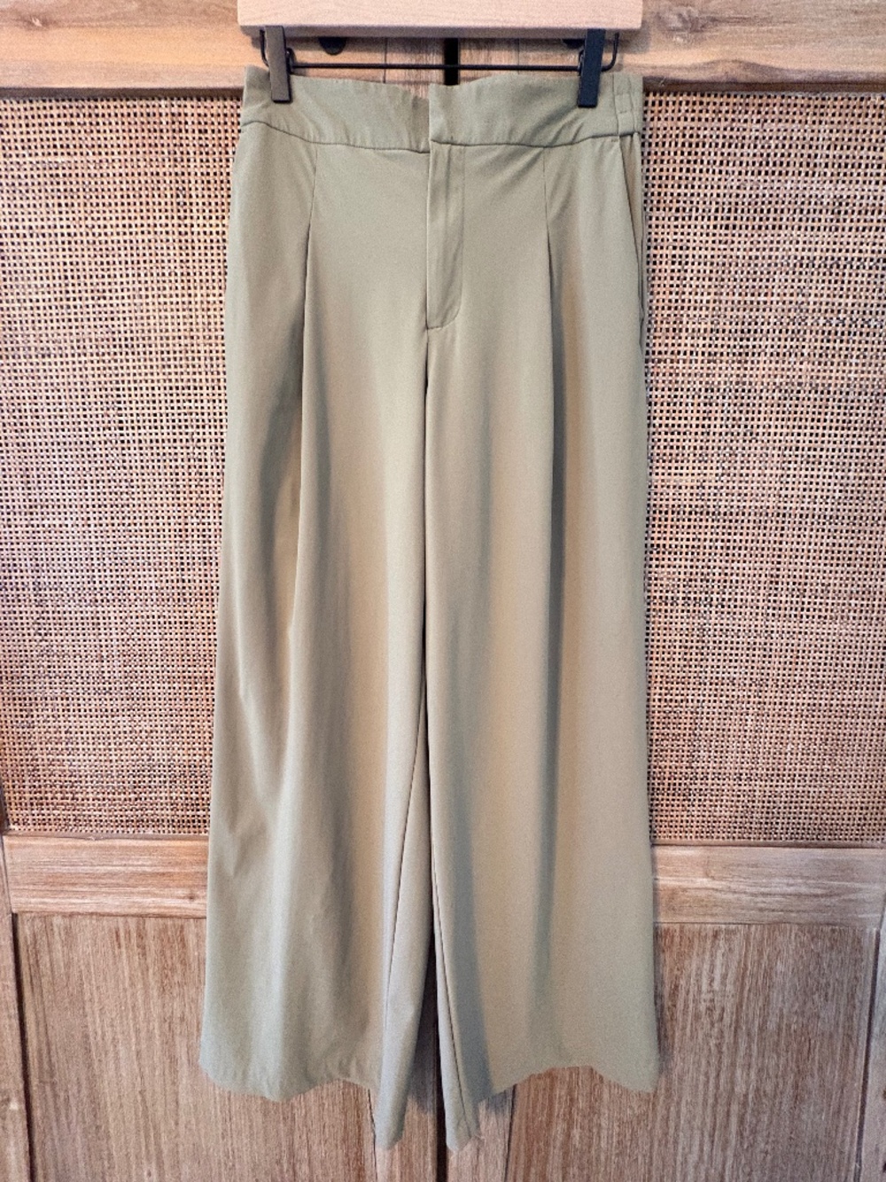 Athleta Pinnacle Wide Leg Pants in light Olive Green